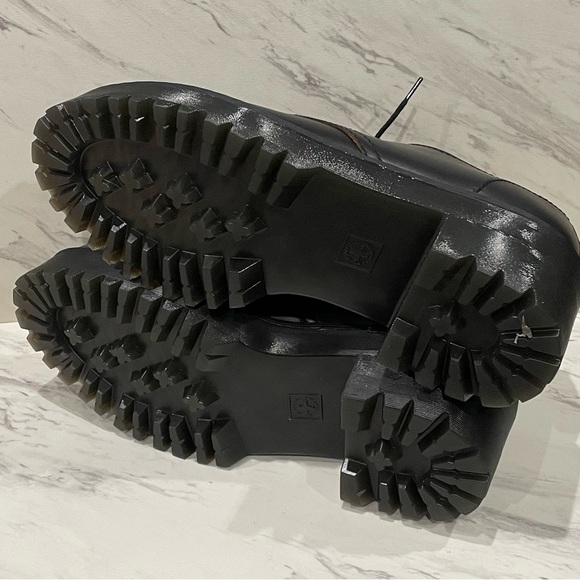 DR MARTENS Leona Lo Vintage Smooth Leather Lug Sole Platform Heeled Shoe Black 9 - Picture 10 of 10